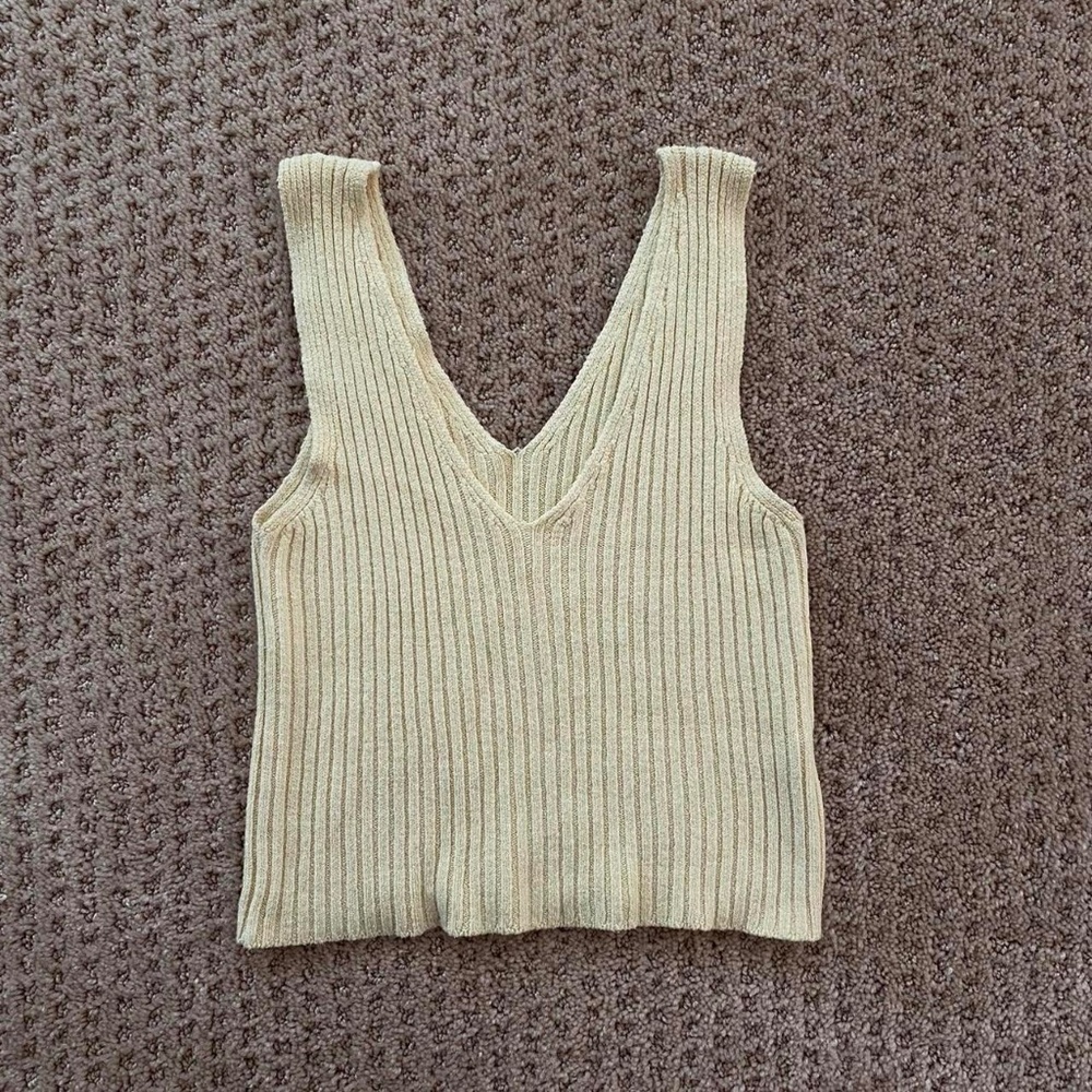 Ribbed v neck tank top